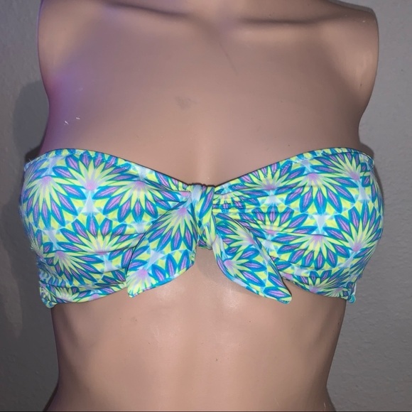 Victoria’s Secret Lime Green / Teal Bikini Top Size Small - Picture 1 of 5